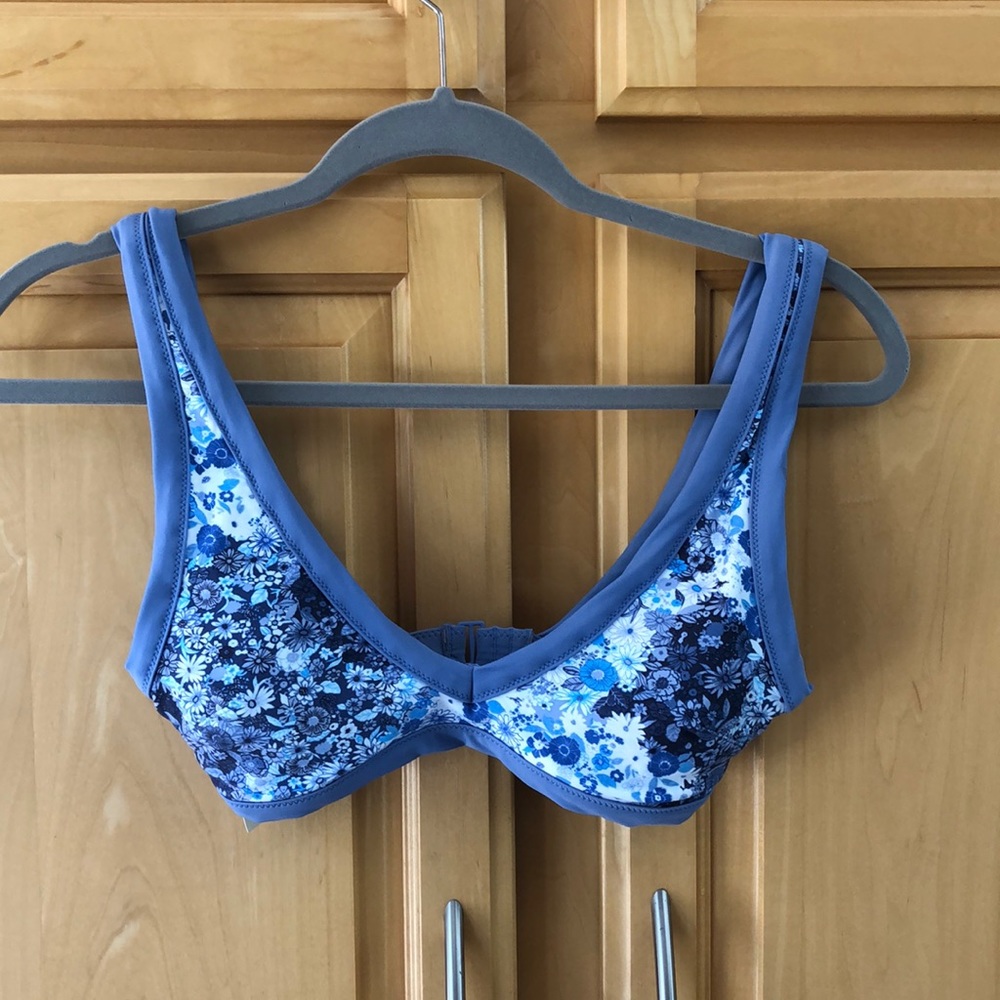 American eagle bikini top!